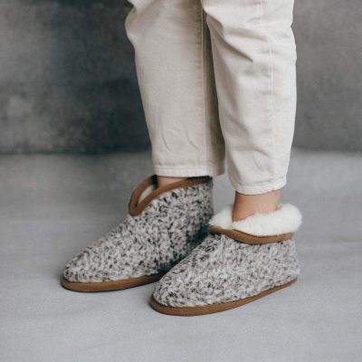 Stalk slippers “Sand”
