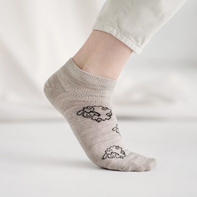 Short socks “Flokati”, beige