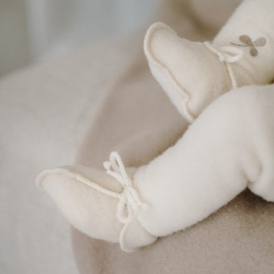 Newborn baby socks, ecru